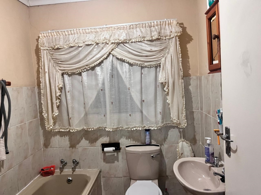 3 Bedroom Property for Sale in Mangaung Free State